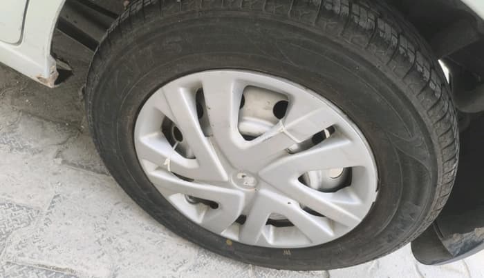 2012 Maruti Wagon R 1.0 LXI CNG, CNG, Manual, 44,121 km, tyre