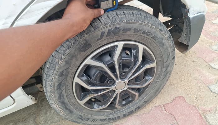 2013 Maruti Alto 800 LXI, Petrol, Manual, 53,254 km, tyre