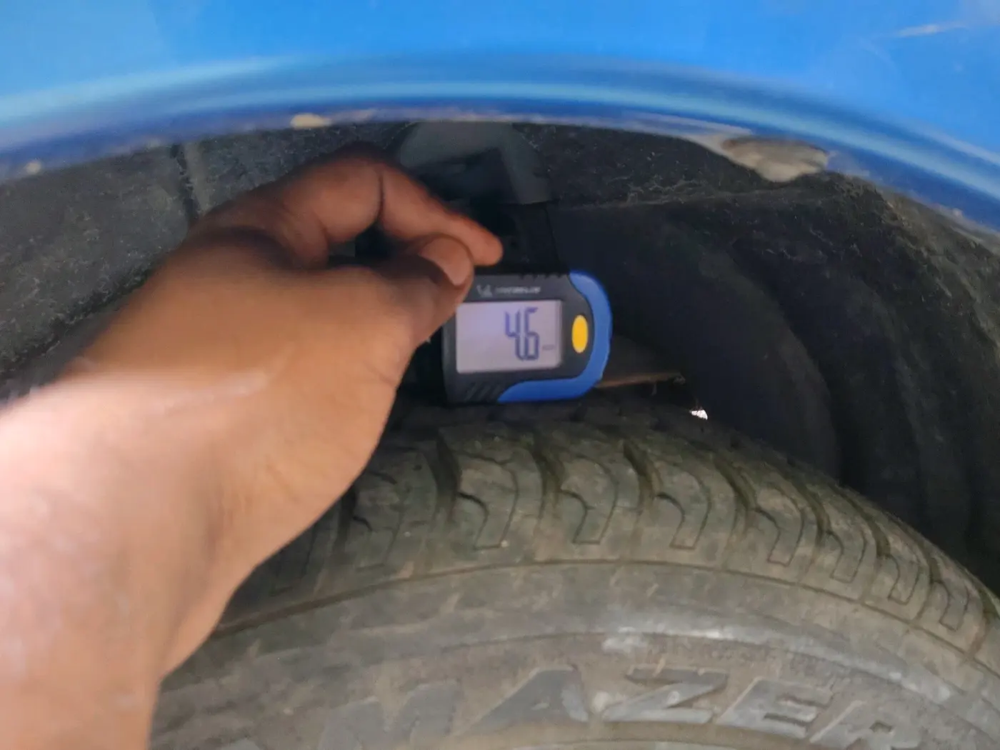 2014 Mahindra E2O T2, Electric, Automatic, 55,000 km, tyre