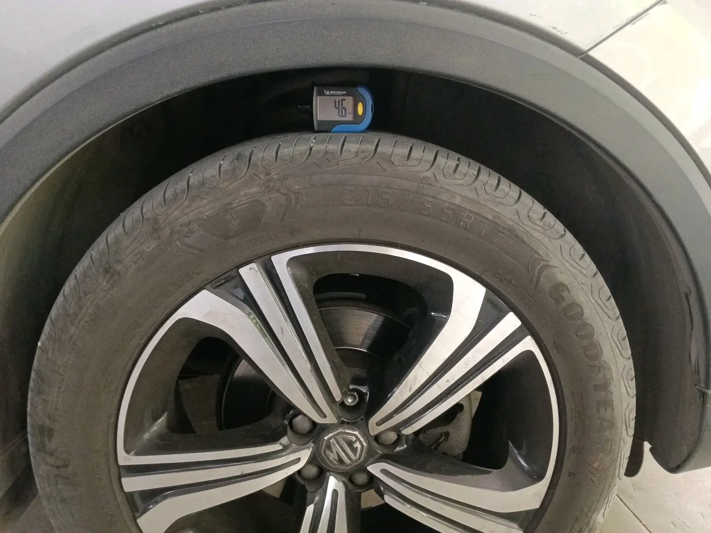 2022 MG ASTOR SHARP 1.5 CVT, Petrol, Automatic, 35,035 km, tyre
