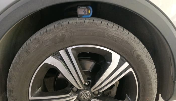 2022 MG ASTOR SHARP 1.5 CVT, Petrol, Automatic, 35,035 km, tyre
