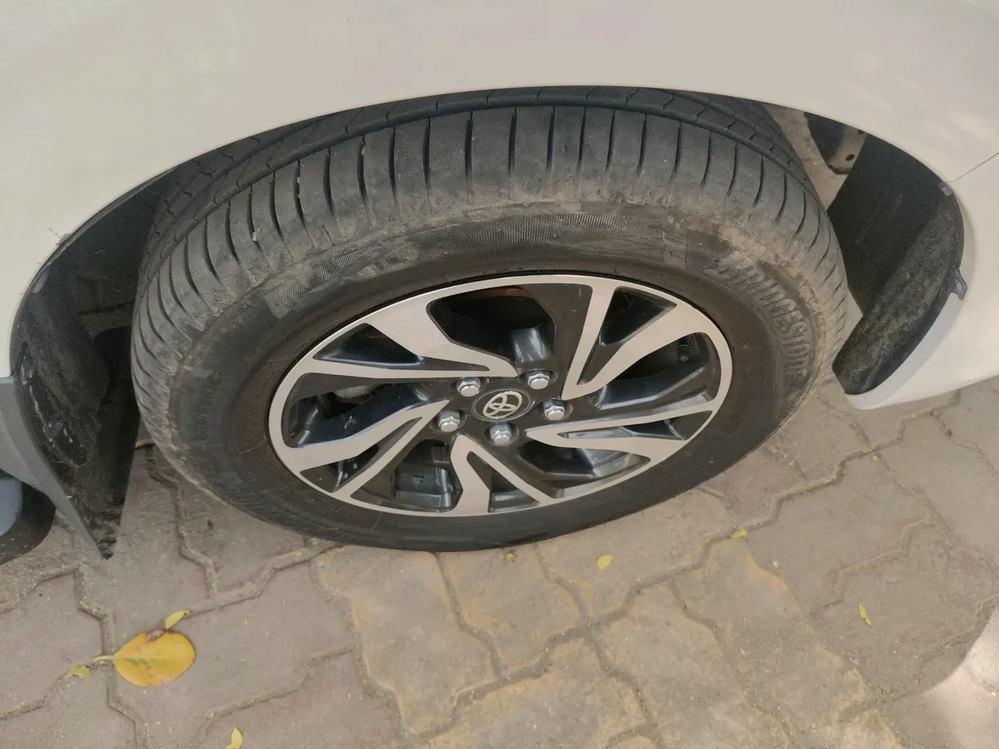 2024 Toyota Innova Crysta GX Plus 7 STR , Diesel, Manual, 88,433 km, tyre