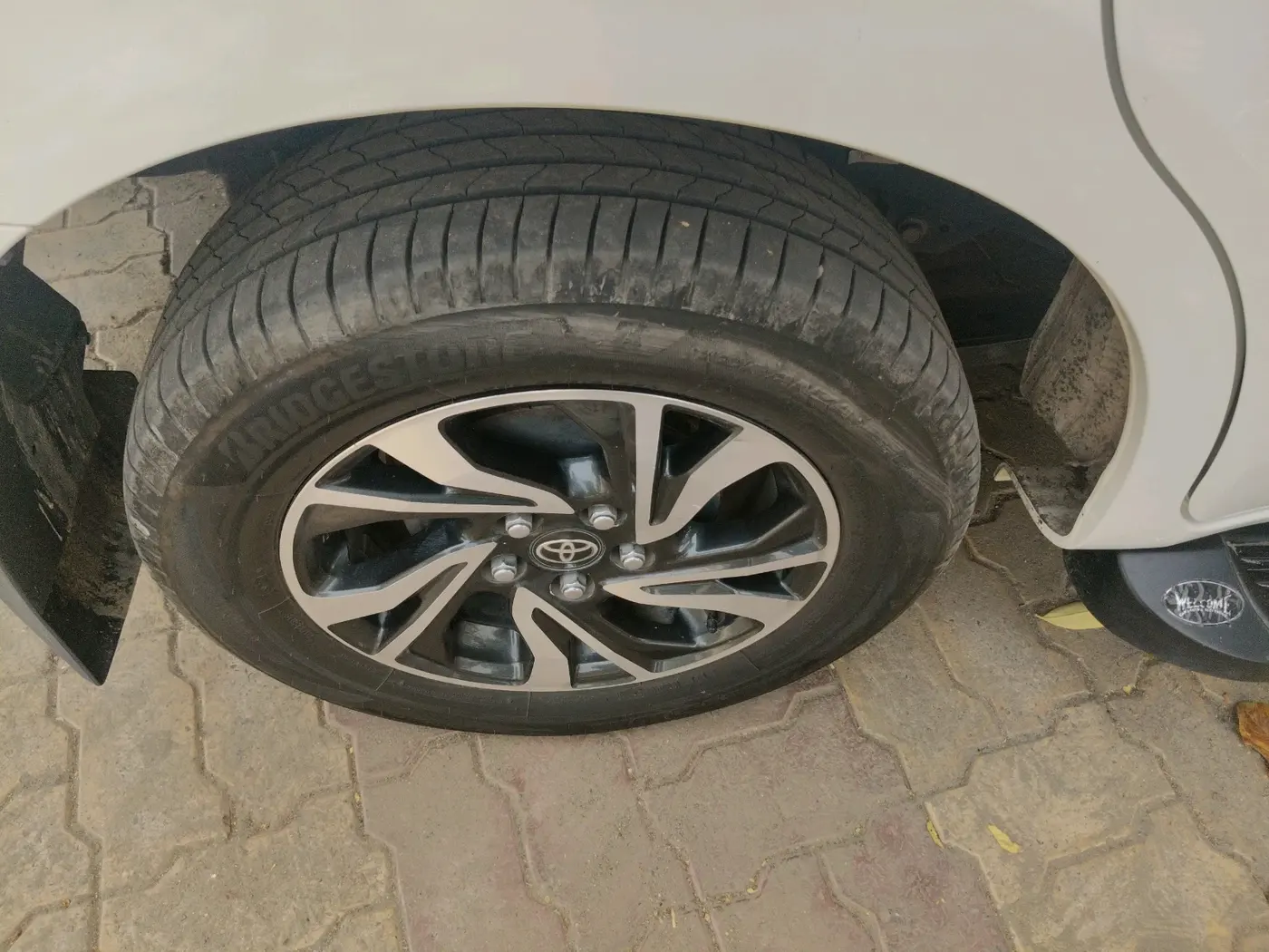 2024 Toyota Innova Crysta GX Plus 7 STR , Diesel, Manual, 88,433 km, tyre
