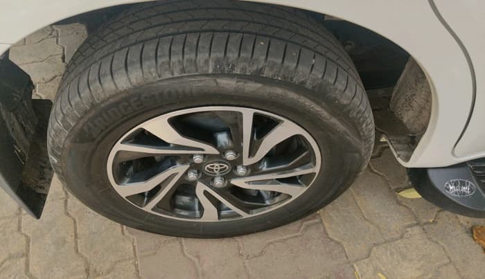 2024 Toyota Innova Crysta GX Plus 7 STR , Diesel, Manual, 88,433 km, tyre