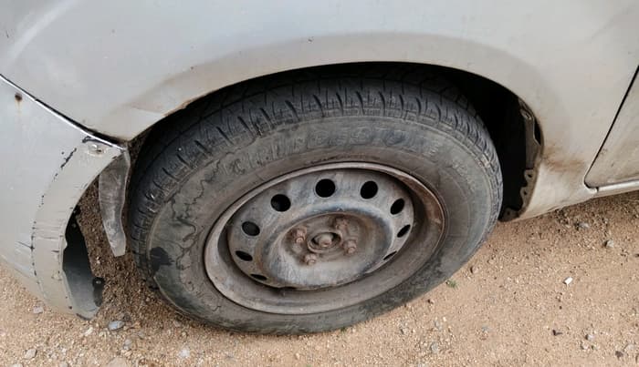 2011 Maruti Ritz VDI, Diesel, Manual, 1,71,266 km, tyre