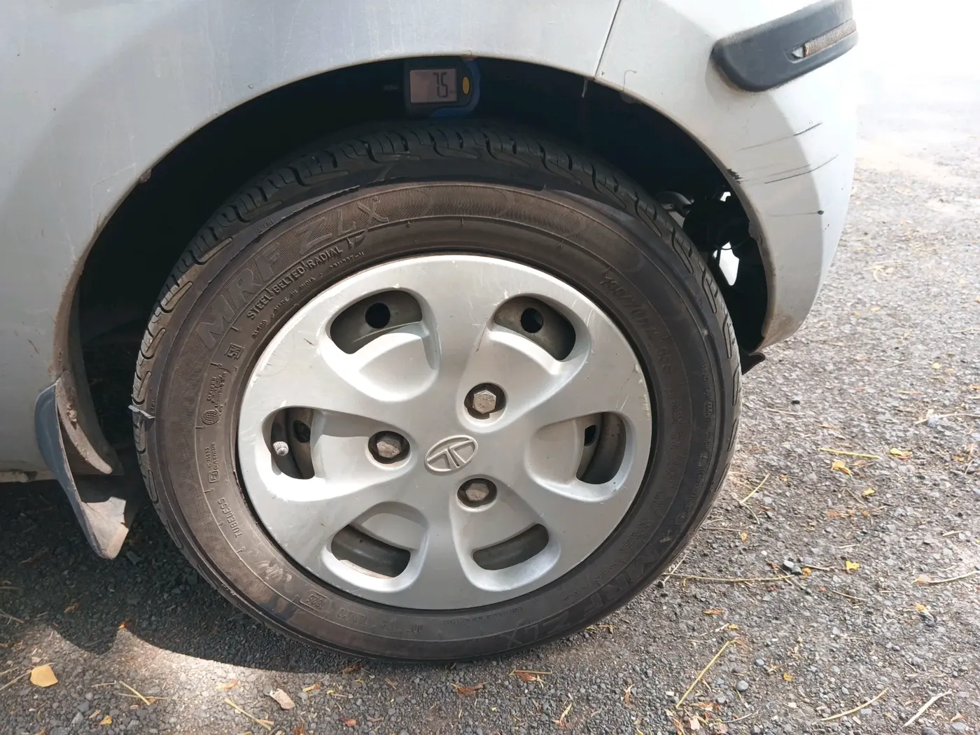 2013 Tata Nano LX, Petrol, Manual, 85,230 km, tyre