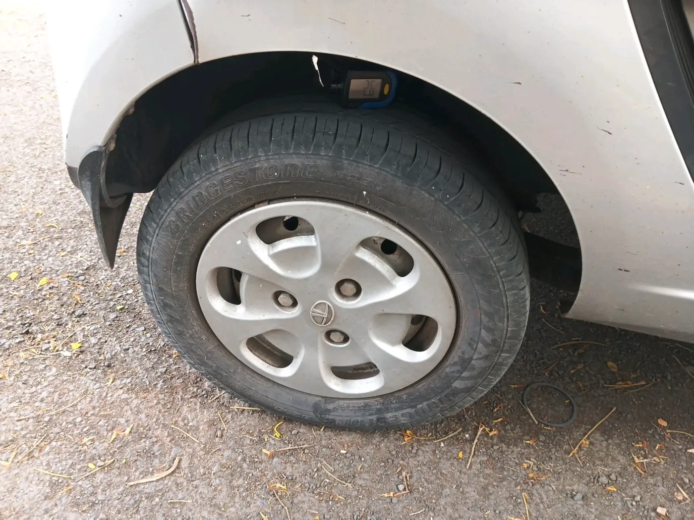 2013 Tata Nano LX, Petrol, Manual, 85,230 km, tyre