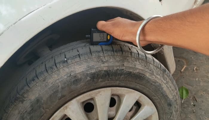 2013 Maruti Ritz LXI, CNG, Manual, 90,208 km, tyre