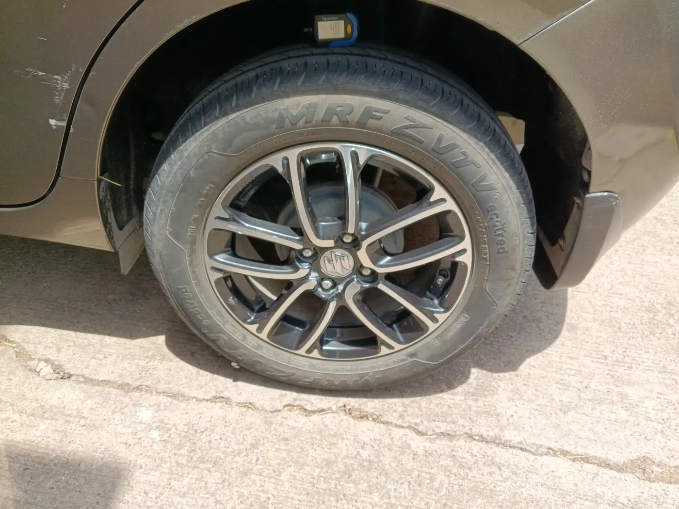 2021 Maruti Baleno DELTA PETROL 1.2, Petrol, Manual, 40,670 km, tyre