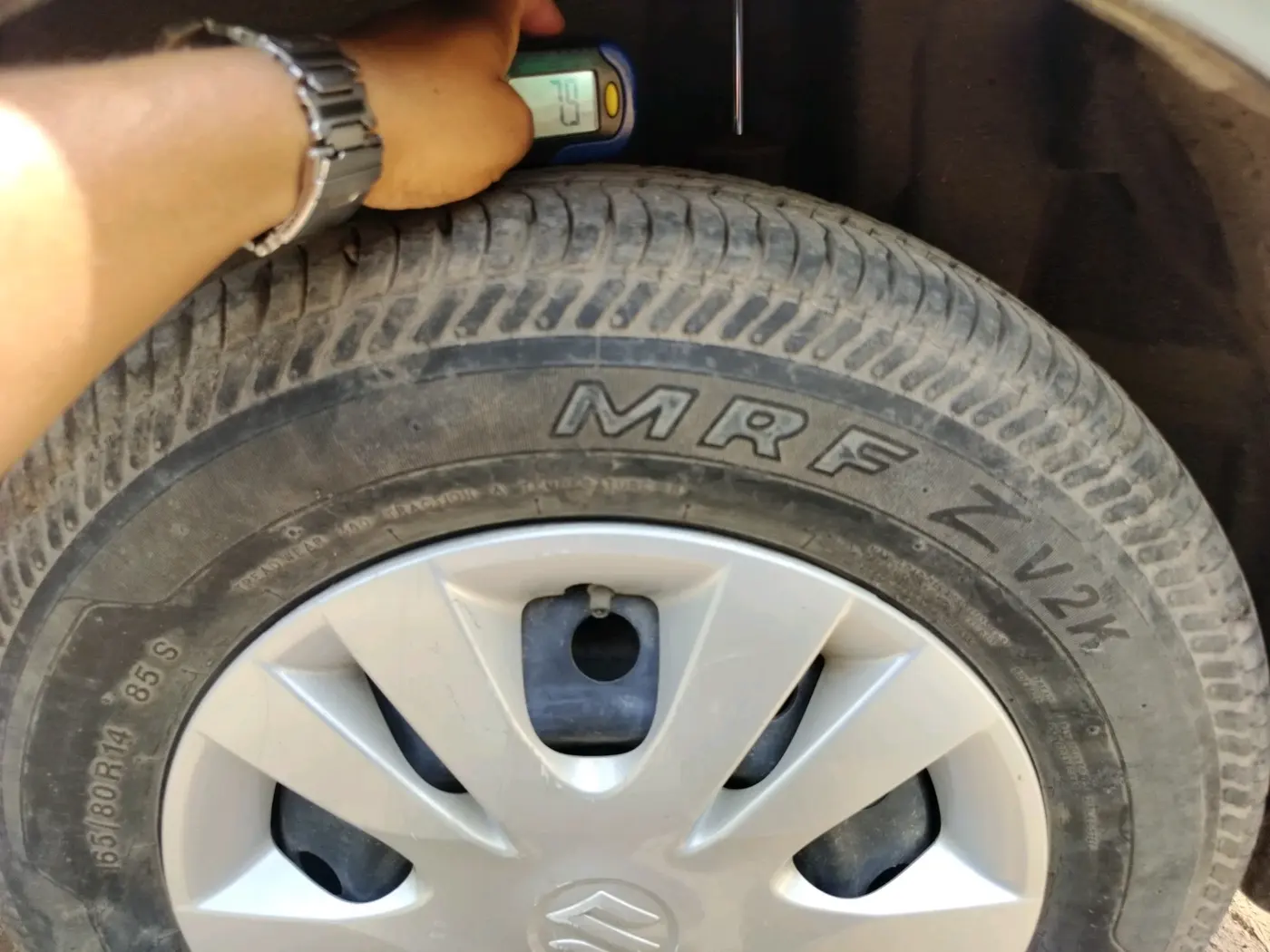2014 Maruti Swift Dzire VXI, Petrol, Manual, 23,356 km, tyre