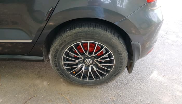 2019 Volkswagen Polo TRENDLINE 1.0L, Petrol, Manual, 59,367 km, tyre