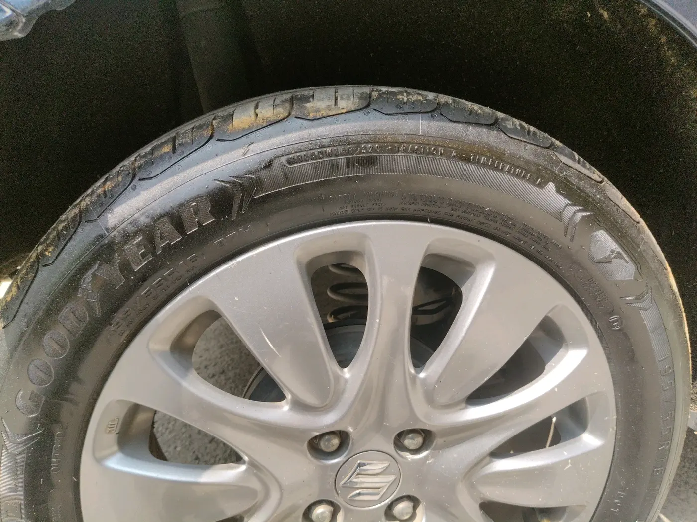 2017 Maruti Baleno ALPHA PETROL 1.2, Petrol, Manual, 1,25,071 km, tyre