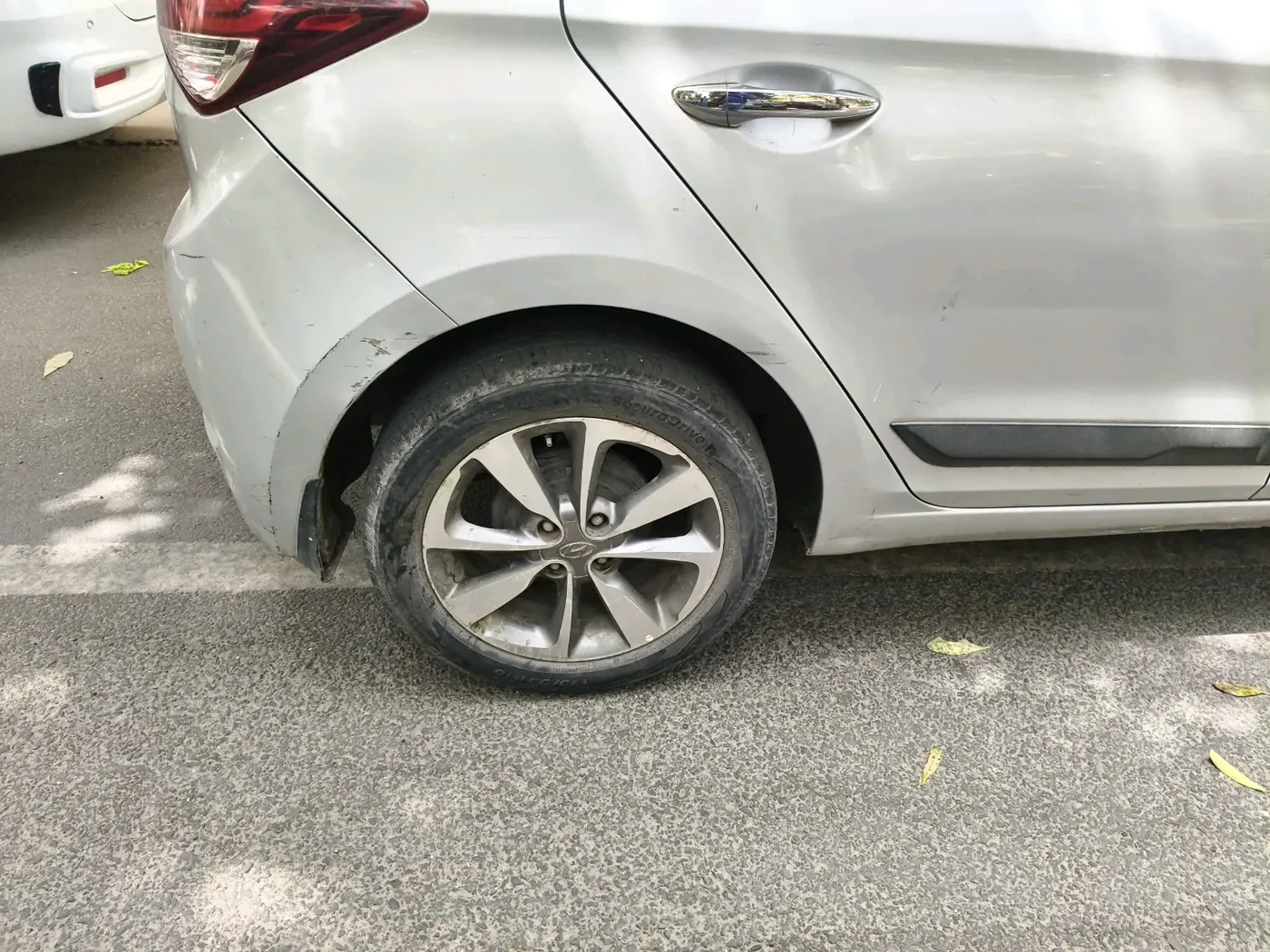 2017 Hyundai Elite i20 ASTA 1.2 (O), Petrol, Manual, 96,322 km, tyre
