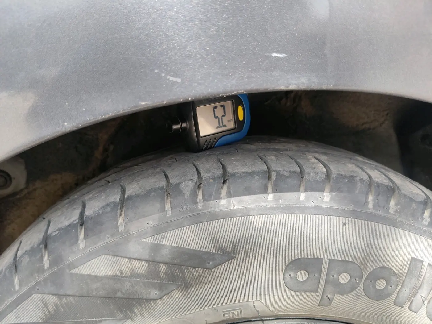2011 Hyundai i10 MAGNA 1.2, Petrol, Manual, 1,23,722 km, tyre