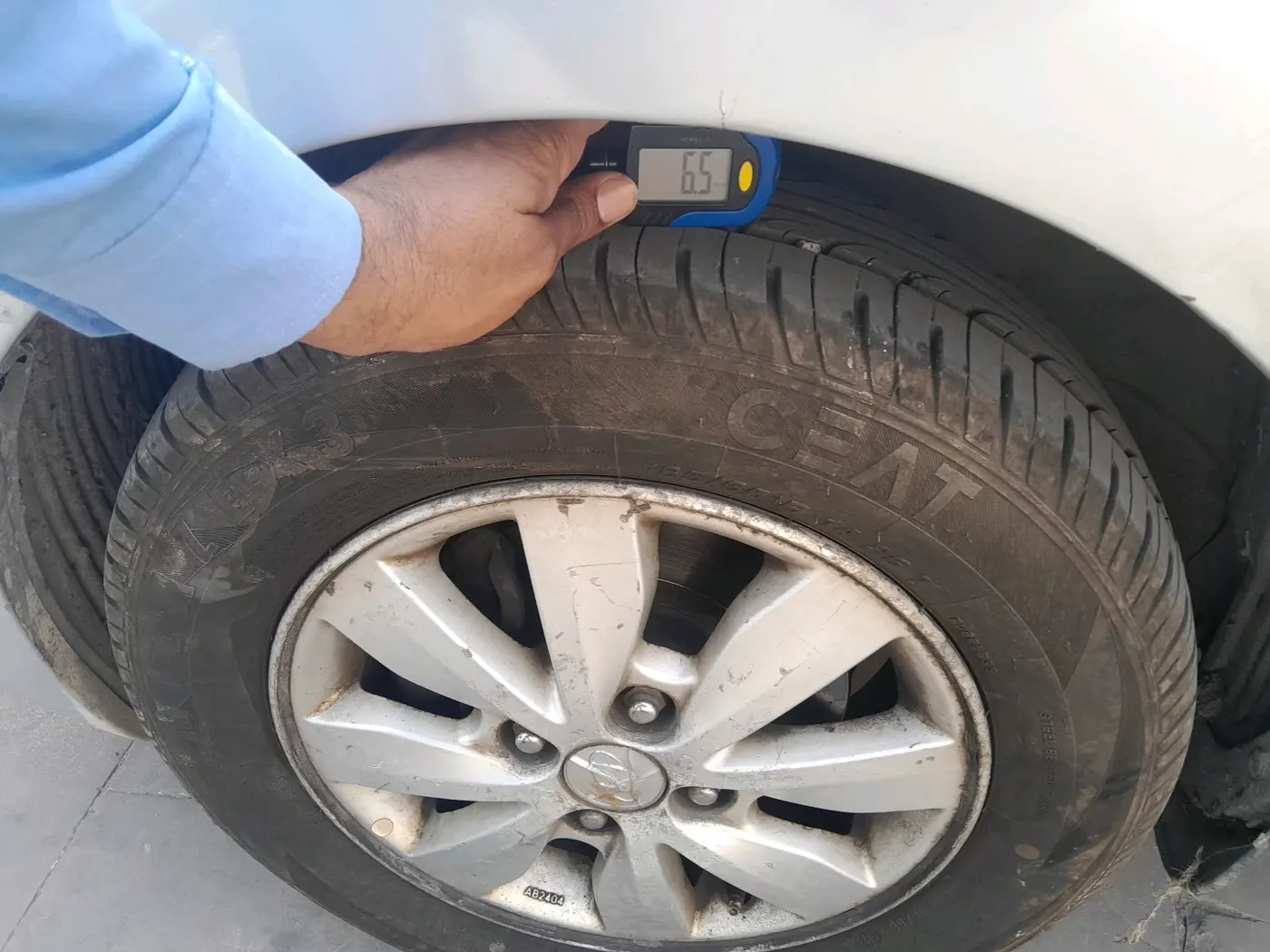 2013 Hyundai i20 SPORTZ 1.2, Petrol, Manual, 1,54,074 km, tyre