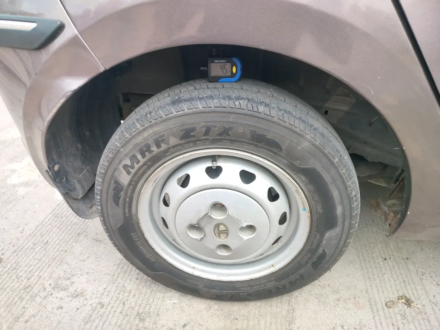 2018 Tata Tiago XM PETROL, Petrol, Manual, 75,302 km, tyre