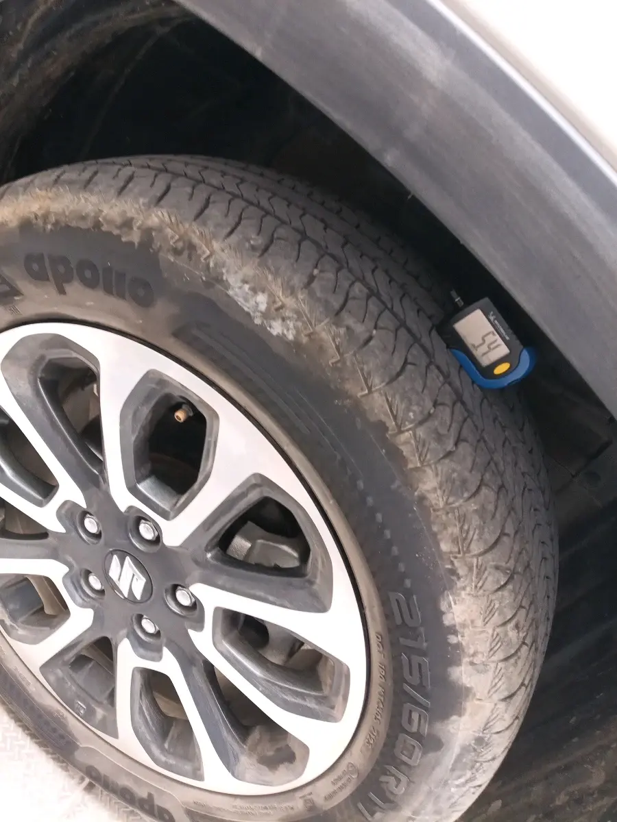2023 Maruti Grand Vitara ZETA SMART HYBRID, Petrol, Manual, 47,093 km, tyre
