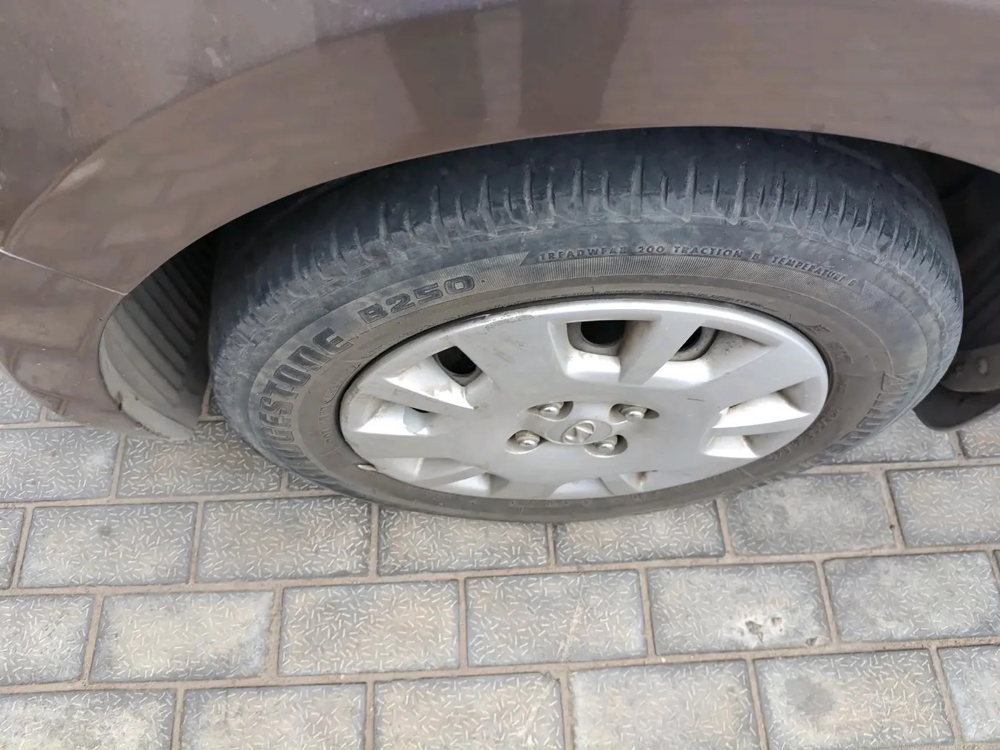 2012 Hyundai i20 MAGNA (O) 1.2, Petrol, Manual, 84,600 km, tyre