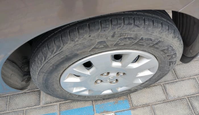 2012 Hyundai i20 MAGNA (O) 1.2, Petrol, Manual, 84,600 km, tyre
