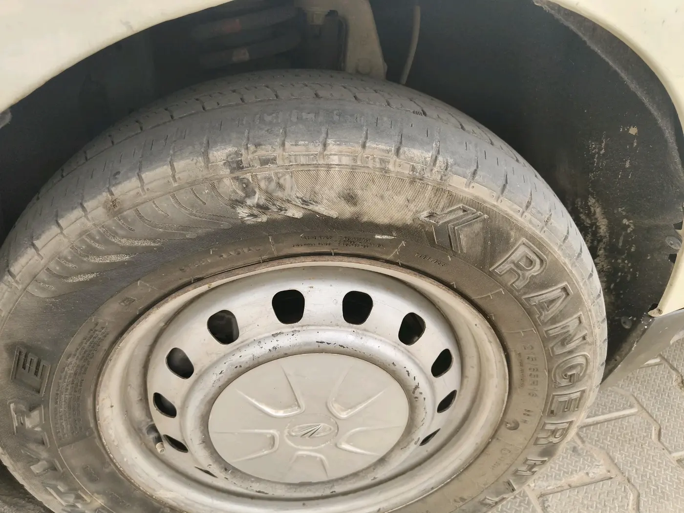 2019 Mahindra MARAZZO M2 8 STR, Diesel, Manual, 2,03,064 km, tyre