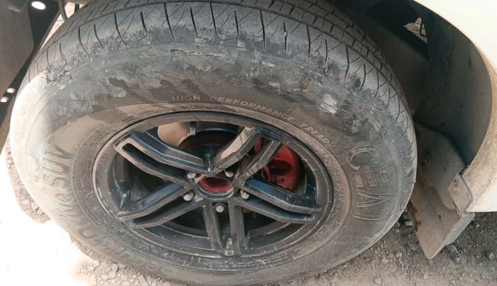 2016 Mahindra Scorpio S2, Diesel, Manual, 1,36,570 km, tyre