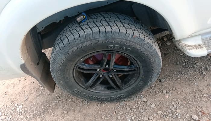 2016 Mahindra Scorpio S2, Diesel, Manual, 1,36,570 km, tyre