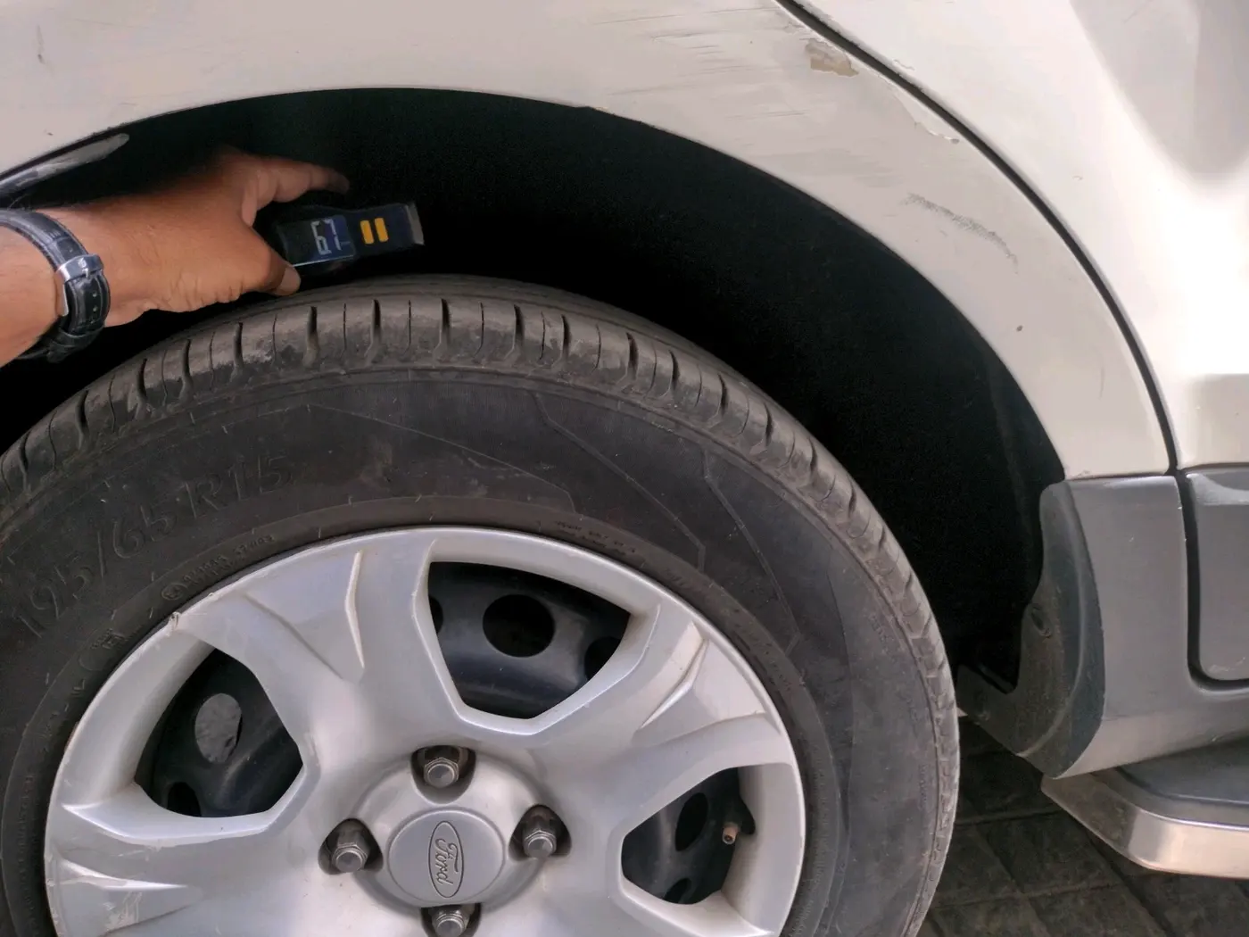 2014 Ford Ecosport TREND 1.5L DIESEL, Diesel, Manual, 1,21,048 km, tyre