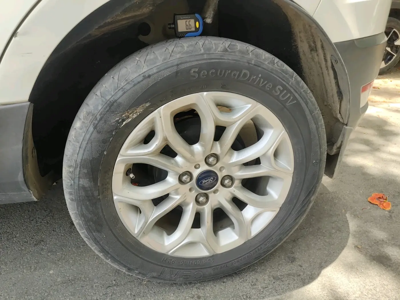 2013 Ford Ecosport TITANIUM 1.5L DIESEL, Diesel, Manual, 93,965 km, tyre