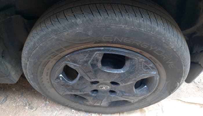 2025 Tata PUNCH Accomplished Plus (S) iCNG, CNG, Manual, 6,160 km, tyre