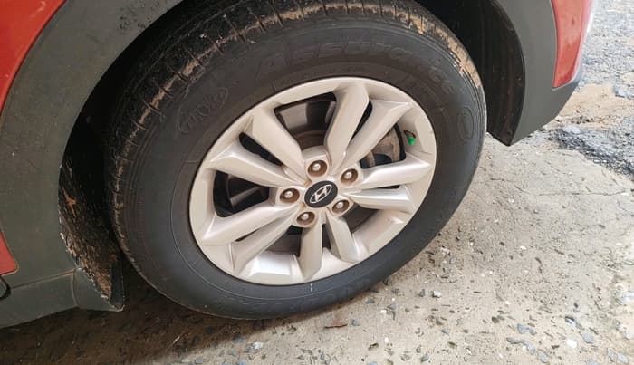 2016 Hyundai Creta SX PLUS 1.6 PETROL, Petrol, Manual, 96,936 km, tyre