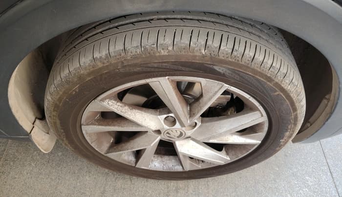 2023 Skoda KUSHAQ STYLE 1.5L TSI DSG, Petrol, Automatic, 44,940 km, tyre
