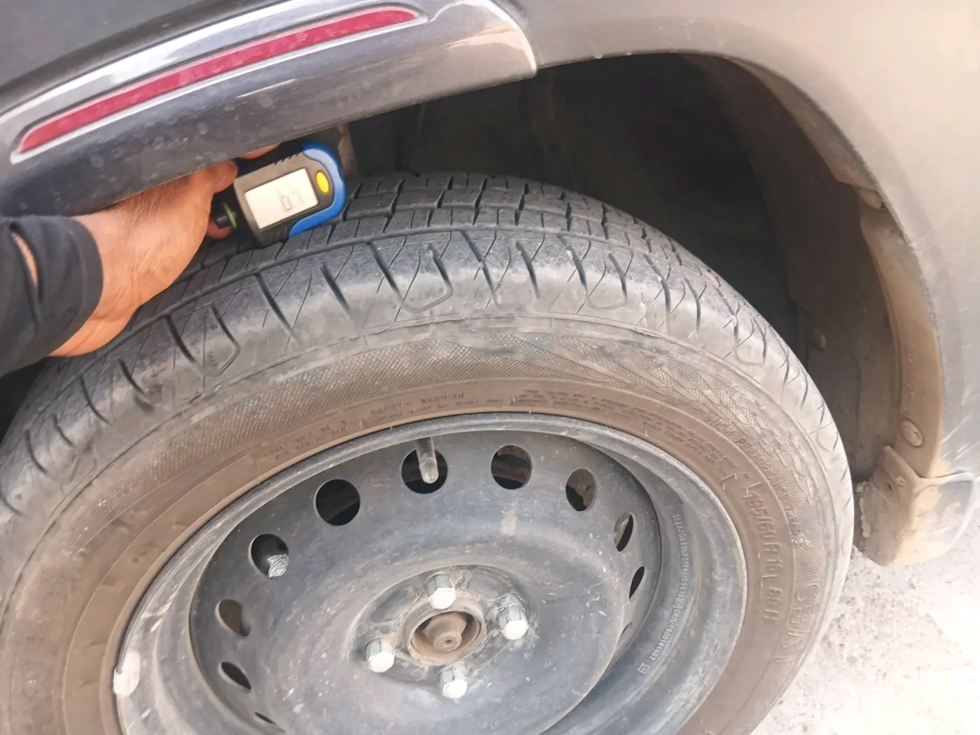 2023 Maruti FRONX DELTA CNG 1.2 MT, CNG, Manual, 1,01,594 km, tyre