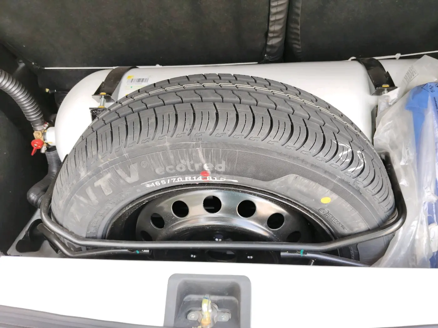 2025 Maruti New Wagon-R VXI CNG 1.0, CNG, Manual, 10,244 km, tyre