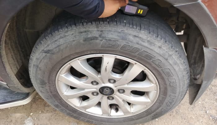2018 Mahindra XUV500 W9, Diesel, Manual, 53,058 km, tyre