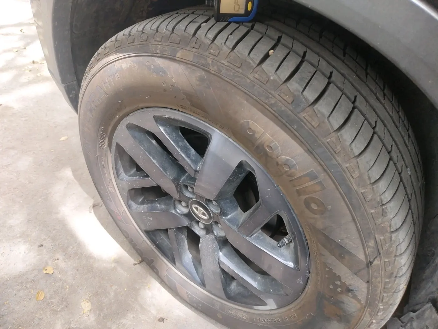 2022 Tata Safari XZA PLUS, Diesel, Automatic, 53,703 km, tyre
