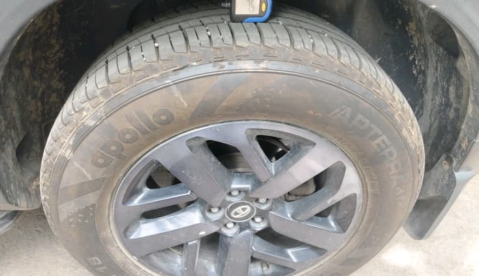 2022 Tata Safari XZA PLUS, Diesel, Automatic, 53,703 km, tyre