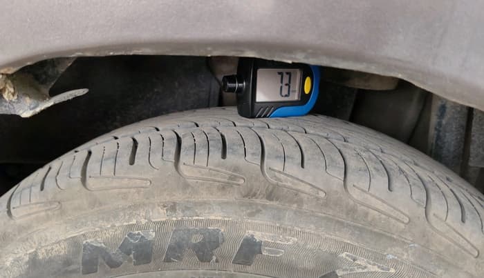 2016 Tata Tiago XT PETROL, CNG, Manual, 96,749 km, tyre