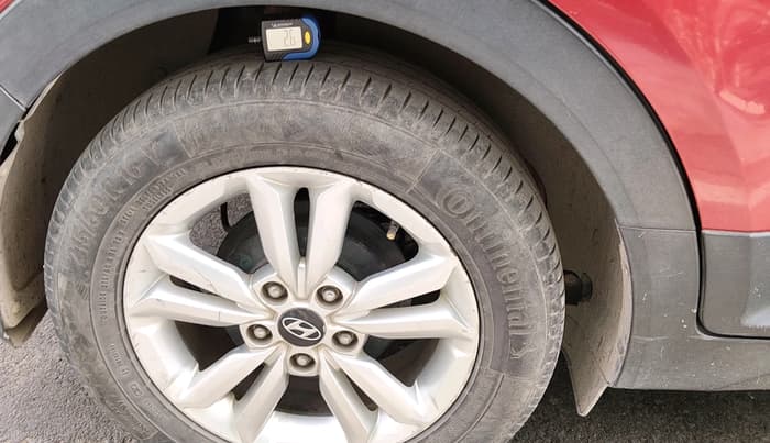2015 Hyundai Creta SX 1.6 DIESEL, Diesel, Manual, 2,04,244 km, tyre