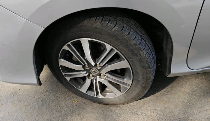 2017 Honda City 1.5L I-VTEC V MT, CNG, Manual, 48,351 km, tyre