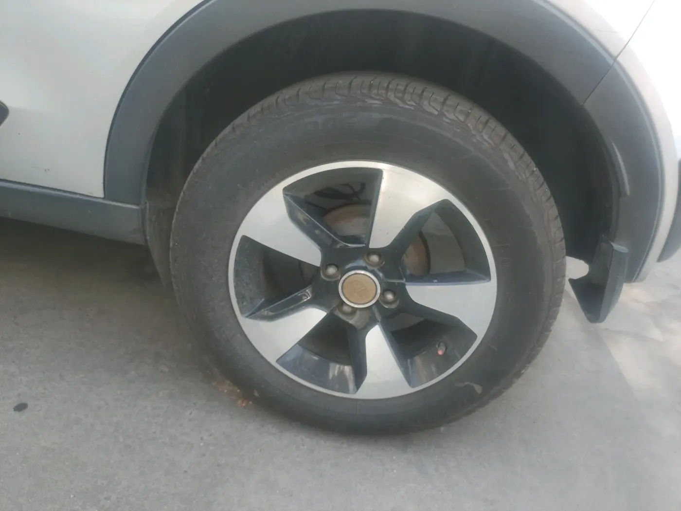 2019 Tata NEXON XZ PLUS PETROL, Petrol, Manual, 1,23,452 km, tyre