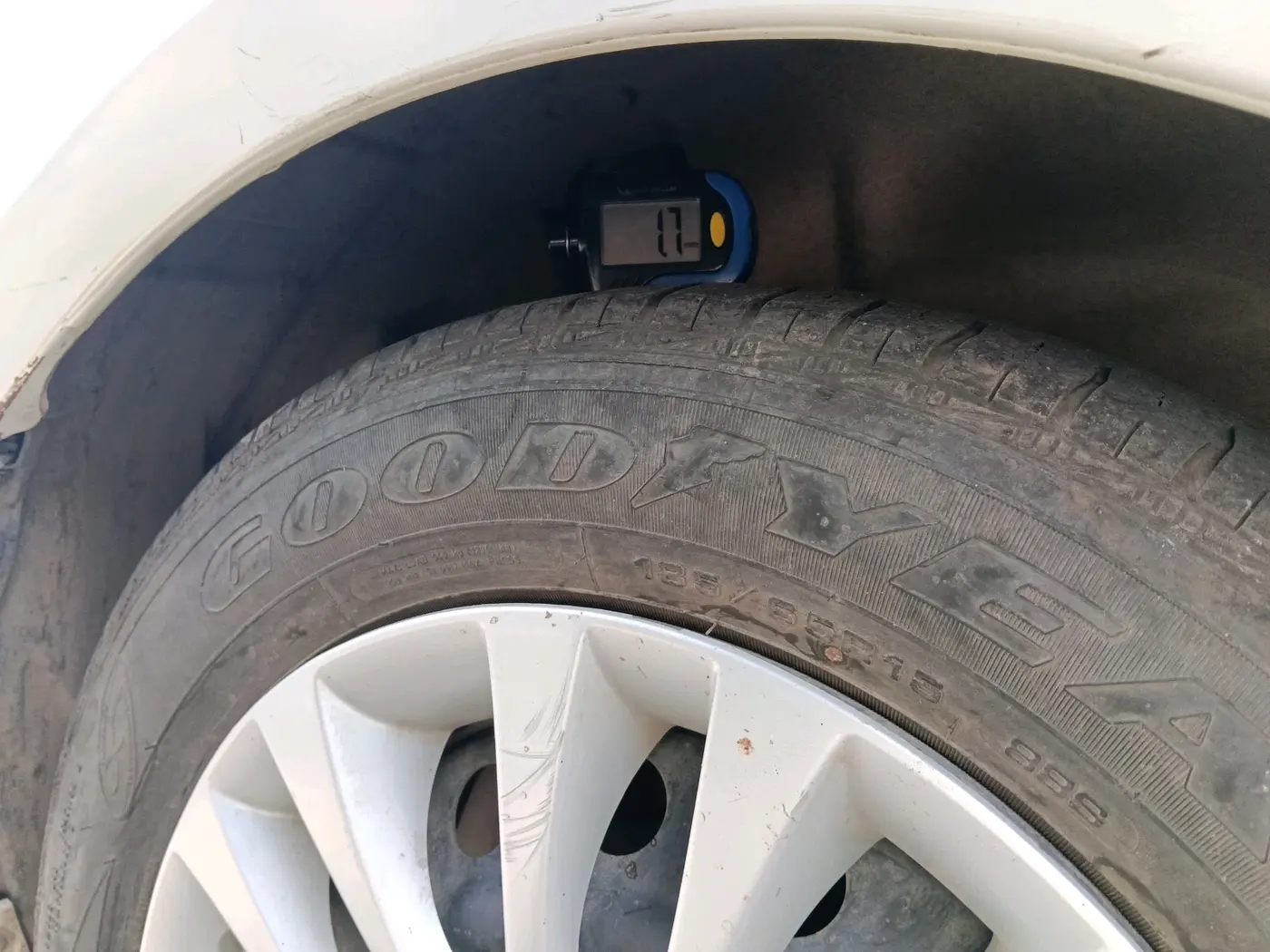 2022 Maruti Ciaz SIGMA 1.5 SHVS MT  PETROL, CNG, Manual, 21,387 km, tyre