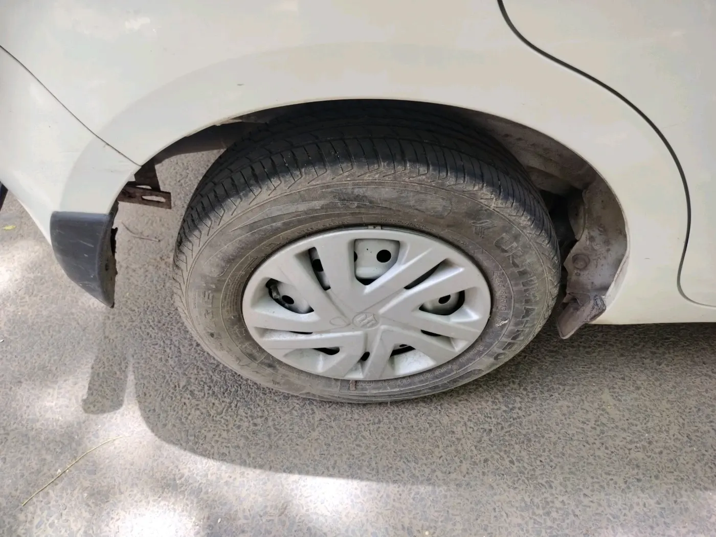 2022 Maruti New Wagon-R LXI 1.0, Petrol, Manual, 13,898 km, tyre