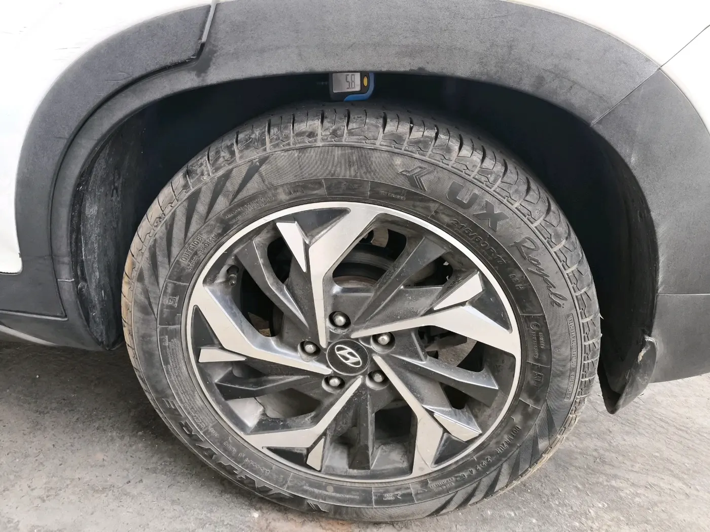 2020 Hyundai Creta SX (O) IVT 1.5 PETROL, Petrol, Automatic, 1,24,931 km, tyre