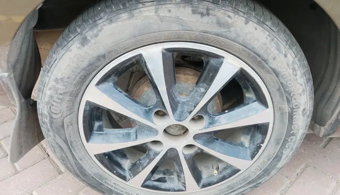 2011 Tata Manza AURA SAFIRE, CNG, Manual, 83,013 km, tyre