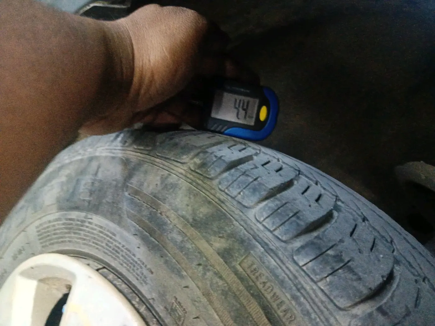2011 Maruti Swift Dzire VXI, Petrol, Manual, 95,060 km, tyre