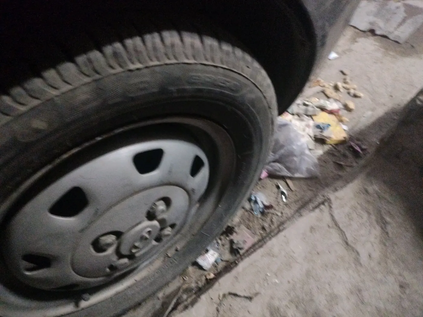 2011 Hyundai Santro Xing GL, Petrol, Manual, 69,488 km, tyre