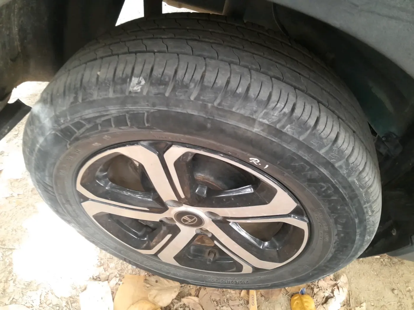 2022 Tata NEXON EV XZ PLUS, Electric, Automatic, 66,024 km, tyre