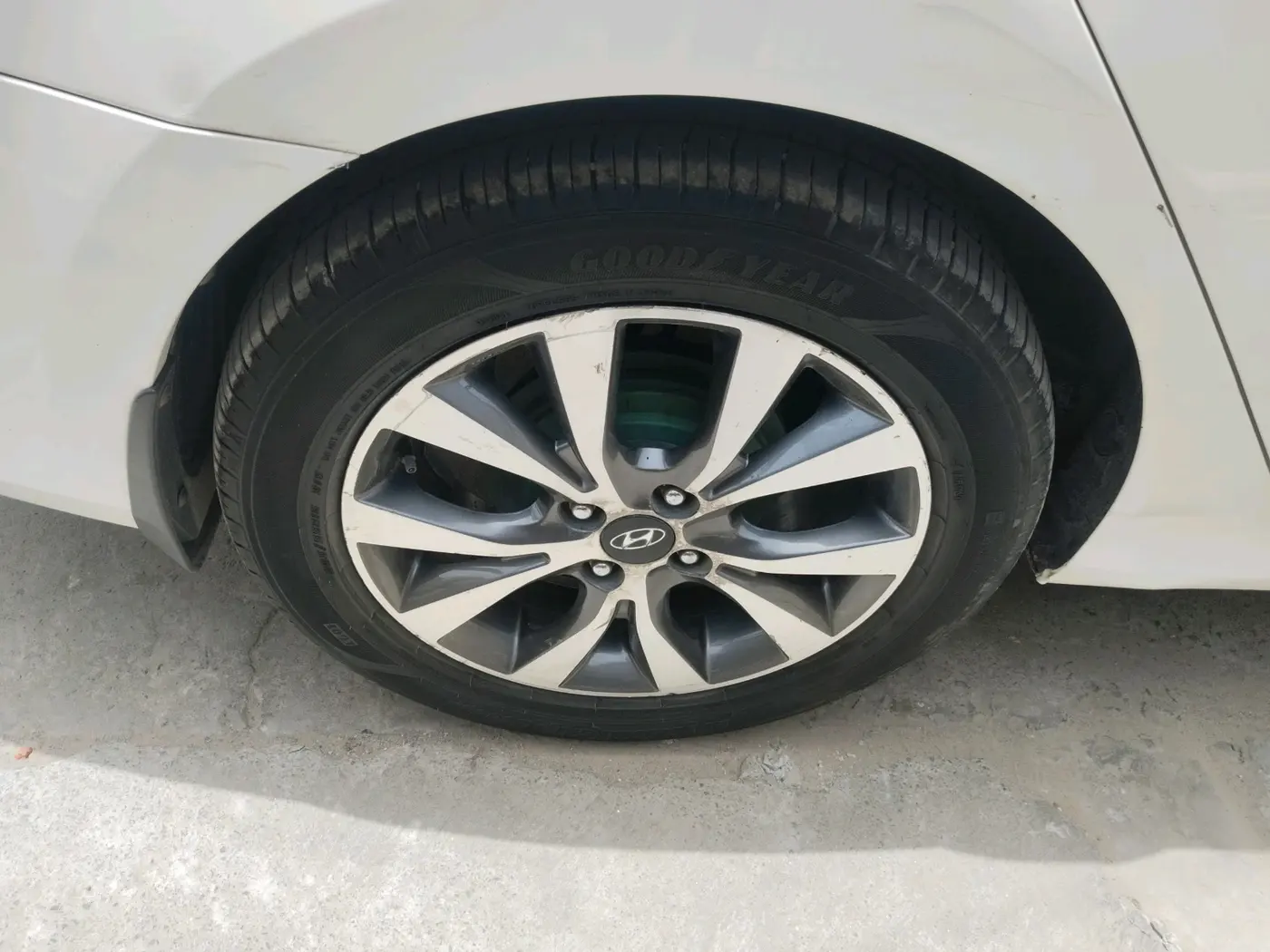 2016 Hyundai Verna 1.6 CRDI SX (O), Diesel, Manual, 98,648 km, tyre