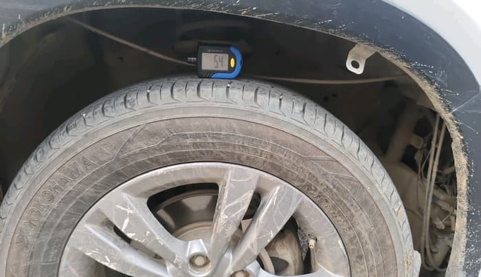 2018 Maruti Vitara Brezza ZDI PLUS, Diesel, Manual, 1,10,772 km, tyre