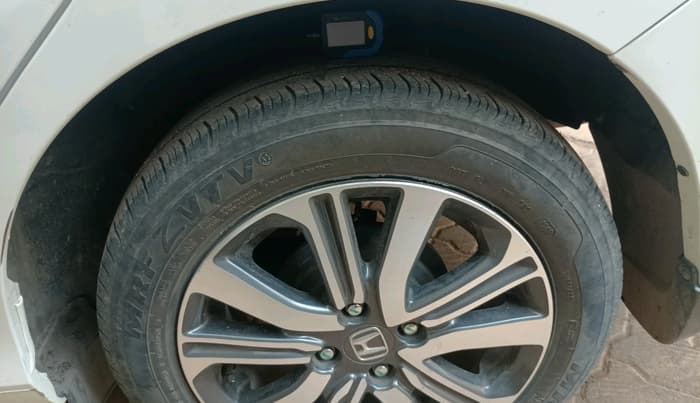 2023 Honda Amaze 1.2L I-VTEC VX, Petrol, Manual, 27,063 km, tyre